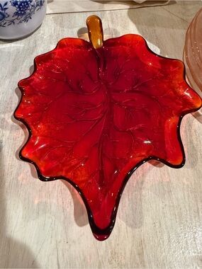 Dynasty GalleryHandmade Art Glass Maple Leaf Platter - Sienna Red